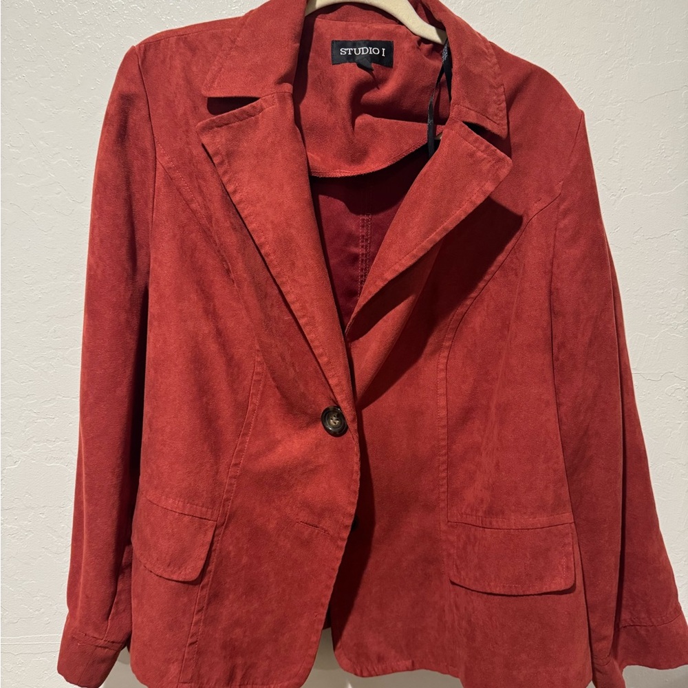 Studio Women's Rust Red Faux Suede